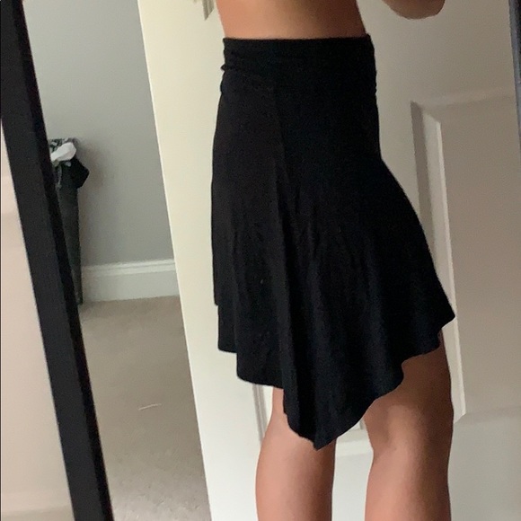 Black skirt - Picture 2 of 2